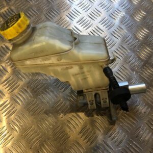 Master cylinder + tank Fiat Grande Punto 1.2 Gasoline 2006 -2011 - BOSCH - 204y21766 - 6401818