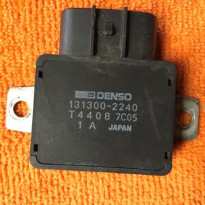 Module de controle d'allumage Suzuki Swift 1.0 6V Essence 1998 - Denso - 131300-2240 - T4408 7C05