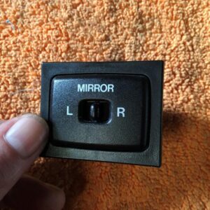 Commutateur Rétroviseur extérieur Suzuki Swift 1.0 6V Essence 1998 - 7D01