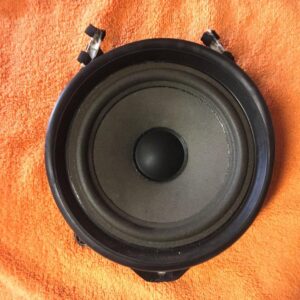 Haut parleur arrière gauche Audi A8 2004 - 4E0035411D