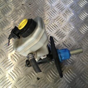 Maitre cylindre + Reservoir Ka 1.3L essence 07/2002  - 74471061