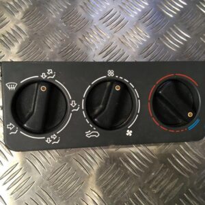 Panneau de commande chauffage Peugeot 205 1.0 Essence 1991 - 0252902