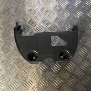 Couvercle de colonne de direction Partie inférieure Peugeot 205 1.0 Essence 1991 - 9753275677