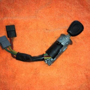 Neiman + clé Renault Clio Essence 1995 - 845680L