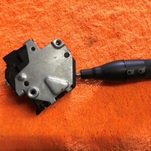 Bras de commodo: Eclairage klaxon Renault Clio Essence 1995 – Jaeger 7700803541