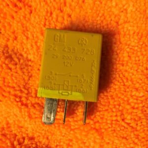 Relais GM 24433728 - 29200076 - 12V