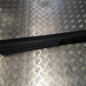 Garniture de marchepied de porte intérieure avant gauche FIAT Grande .Punto 3P Active 1.2 Essence 8V 2008 - Fiat 735346029