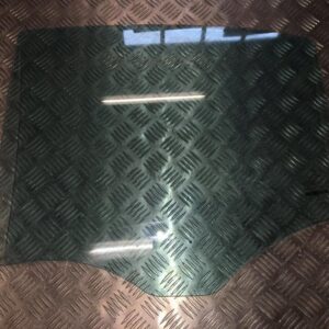 Vitre arrière gauche Mercedes E220 CDI 2008 - Solextra 43R000262
