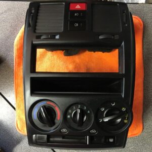 Console centrale Hyundai Getz 1.5 CRDI 12v 2004 - TRW U00606-3800