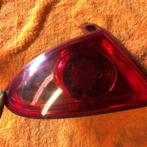 Feu arrière gauche extérieur Seat Leon 1.9 TDI 2009 - Valeo 1P0945111C