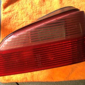 Feu arrière droit Peugeot 106 1.1 Essence 1996 - Valeo 2274