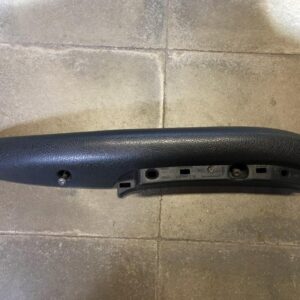 Poignée accoudoir porte gauche Peugeot 106 1.1 Essence 1996 - Peugeot 9623028677