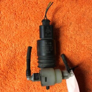 Pompe lave glace SEAT IBIZA SC 1.4 TDI 10/2008 - VW AG 1K6955651