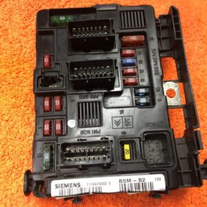 Boite à fusible BSM B2 Citroen Peugeot - Siemens 9643498980