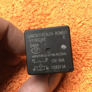 Relais Lancia Fiat Alfa Romeo 1/11632/87 - D404 - HFV7/012-HTM-R(265) - 02821 1A