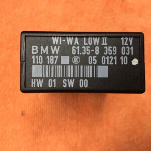 Unité de commande d'essuie-glace-lavage BMW 316i COMPACT 1.6L Essence 1995 - BMW 61358359031