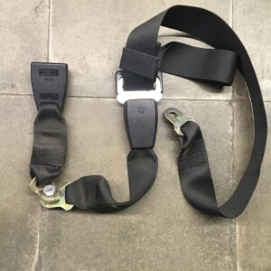 Ceinture centrale arrière BMW 316i COMPACT 1.6L Essence 1995 E36 - Autoliv 8146796