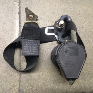 Ceinture arrière gauche BMW 316i COMPACT 1.6L Essence 1995 E36 - Autoliv 8146303