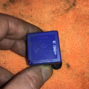 Relais Tyco 8200337666 - V23136-J4-X60