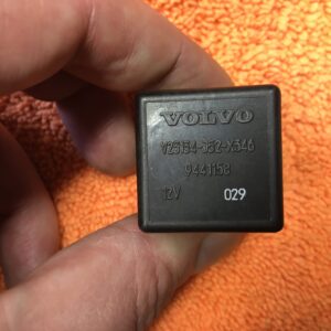 Relais Volvo 9441158 - V23134-J52-X346