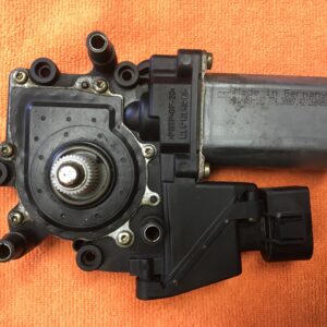 Moteur lève vitre gauche Audi A3 1999-2002 -  Brose 05071940 - 114181-102