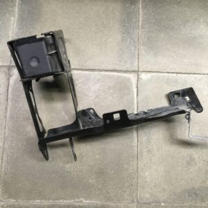 Support phare gauche  Série 3 F30 316D Touring TwinPower Turbo 2013 - BMW KA98854060309