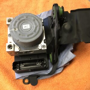 Pompe ABS avec support occasion Audi A3 RS3 2021 - ATE 8Y0614517D - 10.0918-0386.3 - 10.0633-3444.1