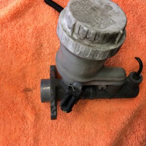 Master cylinder Mitsubishi Spacestar 1.6 16V 2002 Gasoline - Bosch 210271.99