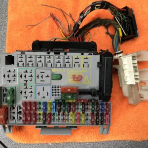 Fuse box Opel Astra G - GM 90589965