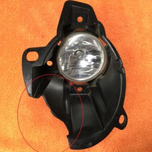 Feu anti brouillard gauche + support (cassé) Peugeot 206+ – Psa 9683136880