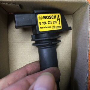 Bobine d'allumage Bosch 0986221070