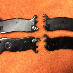 Set of 4 brake pads -  90R-01183/8006 Mazda