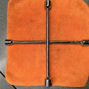 Clé en croix 17,19,21,23mm