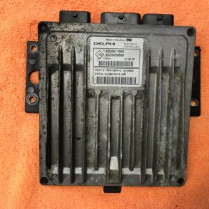 Calculateur moteur ECU pour moteurs 1.5 dCi Renault Dacia - Delphi 8200911560