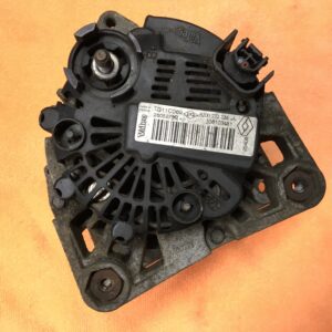 Alternateur Valeo TG11C069 - 8200772726A Renault