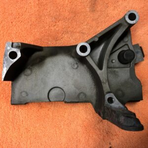 Airco compressor steun Renault 8200101196