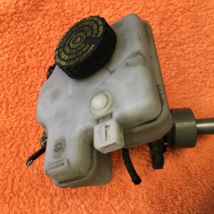 Brake master cylinder Citroen Saxo (1996-2003) - Bosch 311968