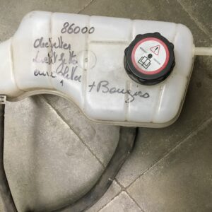 Réservoir lave glace Ford Fiesta MK III Mazda 121 - 96FB-8K218-AG