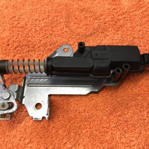 Actionneur de verrouillage centralisé pour le hayon / coffre Ford - 2S6T-432A98-AE