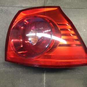 Feu arrière droit Golf 5 - VW 4VFX13404