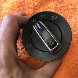 Interrupteur de commande de phares et antibrouillards VW Golf Passat Jetta - VW 3C8941431B (Original)