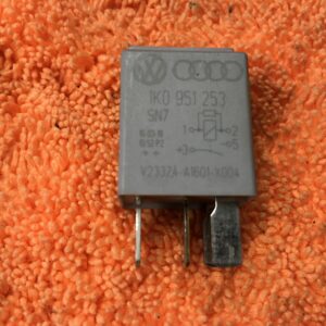 Relais 12V VW - AUDI 1K0951253
