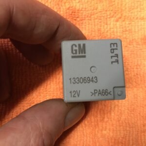 Relais GM - 13306943