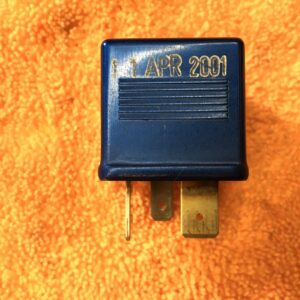 Relais Audi 8A0951253