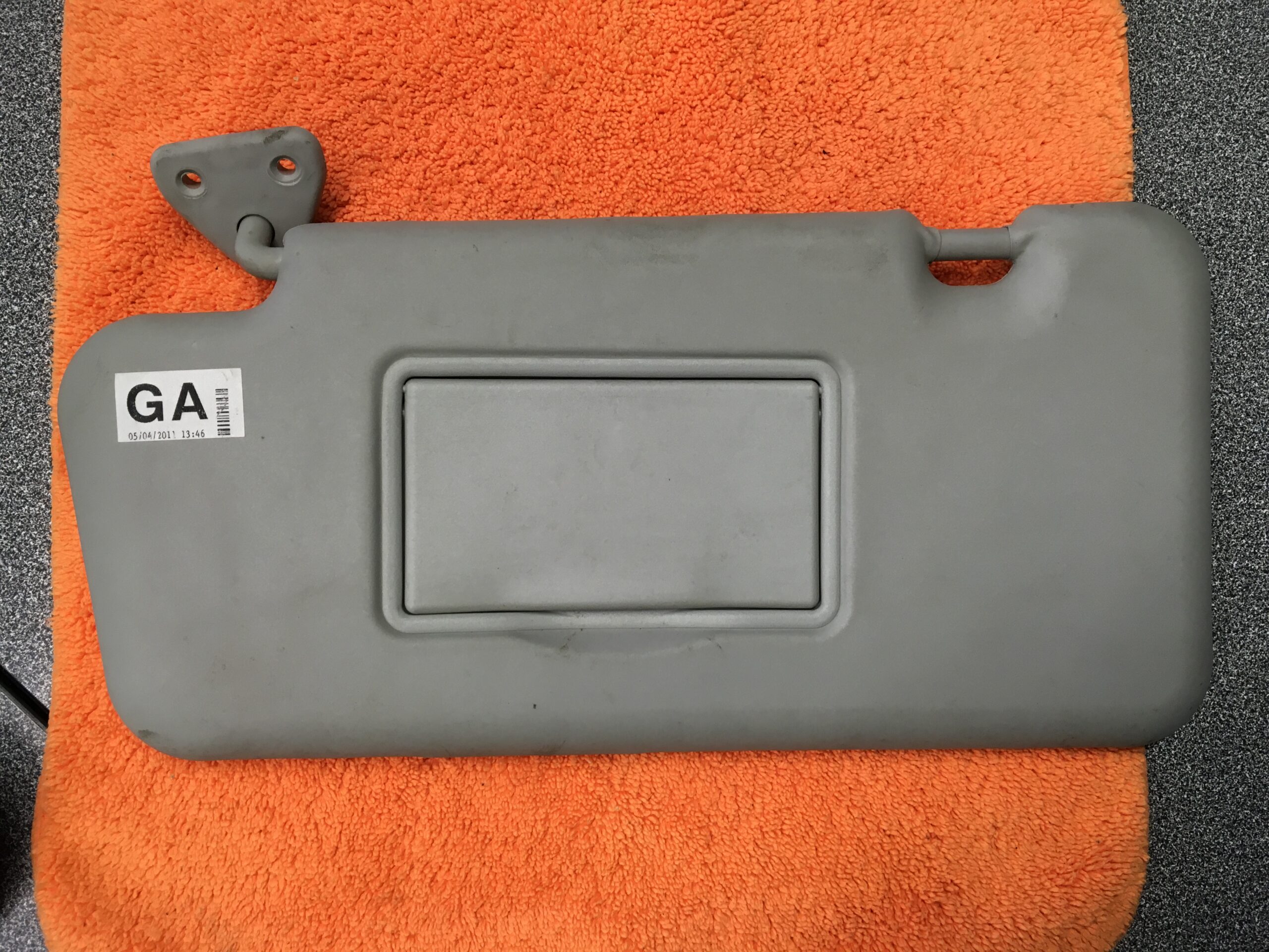 Pare soleil gauche Nissan Note Mk1 – 96401BH00B
