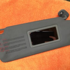 Pare soleil droit Renault - 7700849118