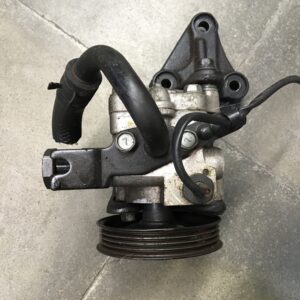 Power steering pump complete with pulley and mounting bracket Hyundai Getz 1.1 Gasoline 2002-2009 Young Shin 57110-1C080