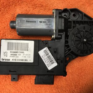 Raammotor voorportier rechts Peugeot 307 - Bosch 0130821767