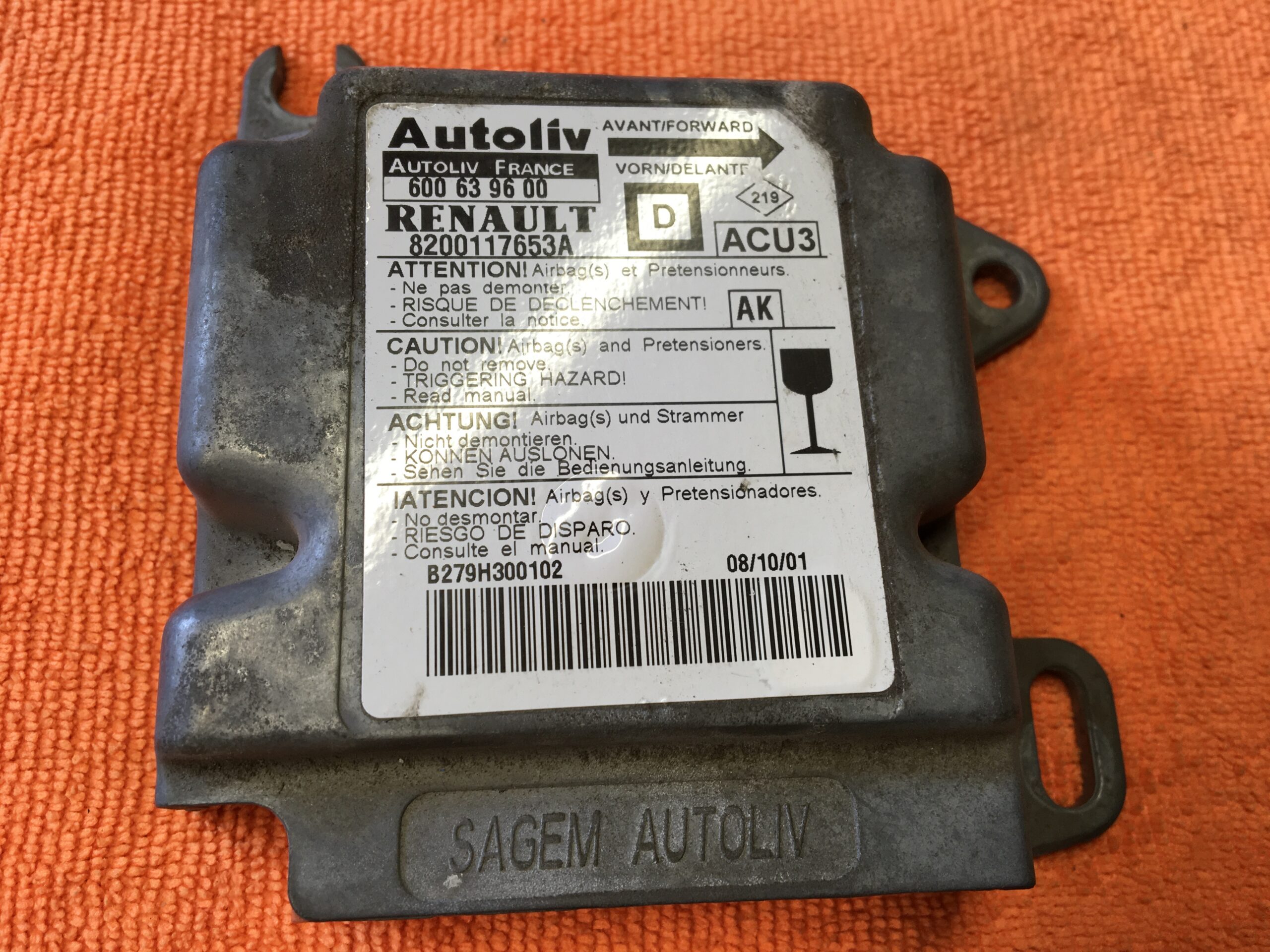 Calculateur airbag Renault Megane Mk1 – Autoliv 600639600 Renault 8200117653A