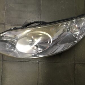 Phare avant gauche Peugeot 407 Berline ou SW - Automotive lighting 9656668880
